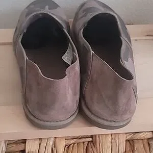 UGG | Shoes | Ugg Mens Cooke Camo Slipon Loafers | Poshmark display picture 2